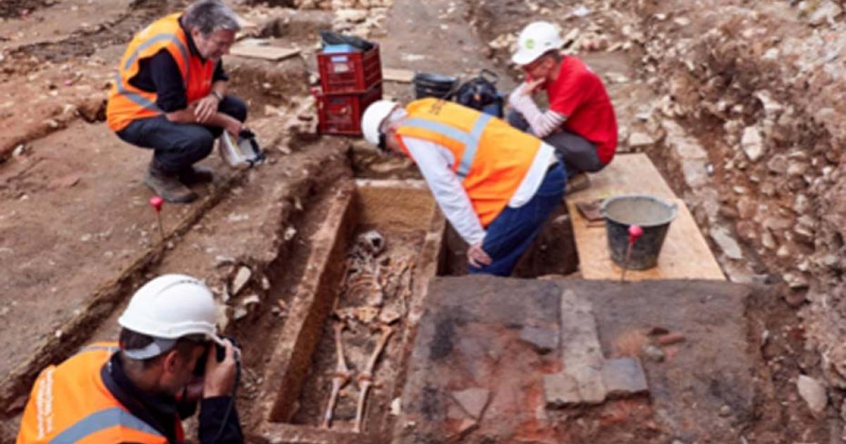 The discovery of the sarcophagus was made during redevelopment work. Source: Département du Lot / Facebook.