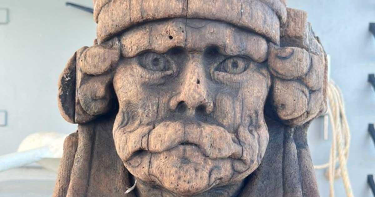 The rare and exceptionally preserved Dutch wooden ship figurehead found off the island of Texel in the Wadden Islands in early August 2022. Source: Victor Ayal