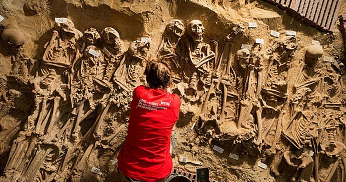 The scene at the supermarket, before the bones were removed 