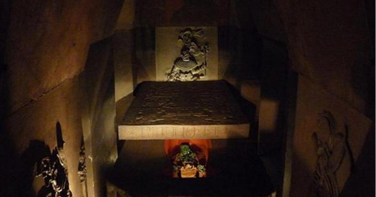 A reconstruction of Pakal's tomb in the Museo Nacional de Antropología