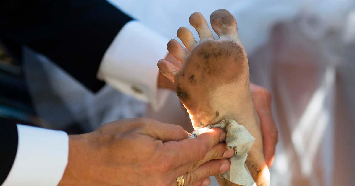Blackening the Bride. In Scotland, newlyweds are covered in filth. Source: azazello / Adobe Stock.