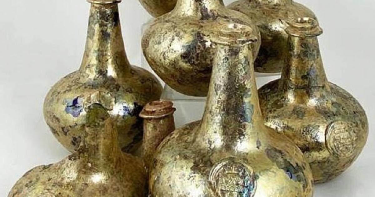 Ancient wine bottles discovered by construction crew to be auctioned off. Source: ©BBR Auctions.