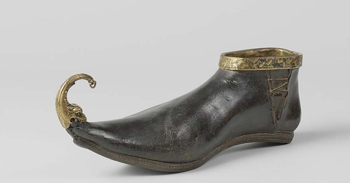 Winklepickers are named for the supposed similarity to the tool used to extract winkles from their shells. Source: Rijksmuseum / CC0.