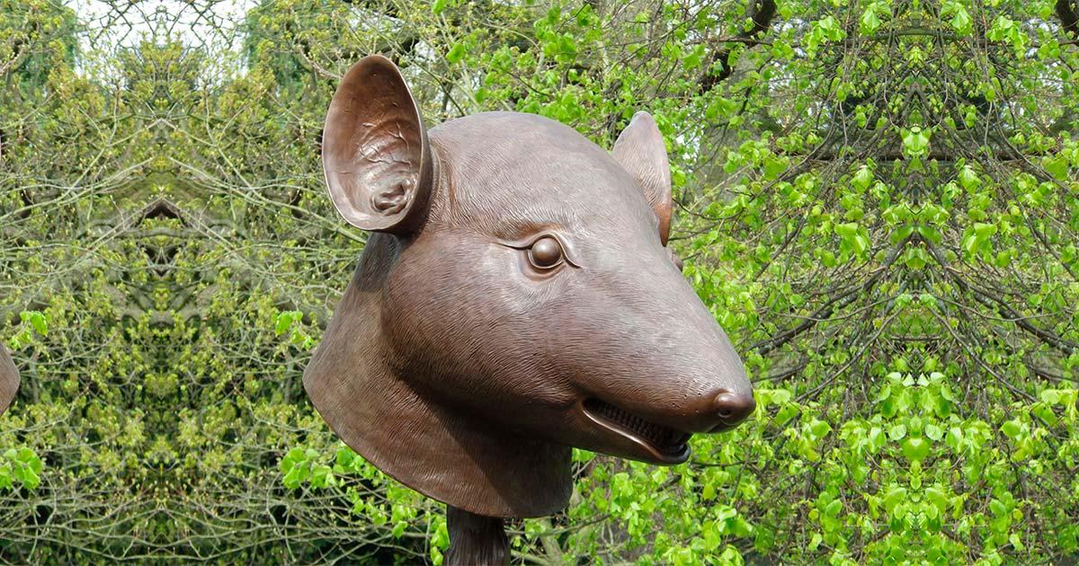 Ai Weiwei’s exhibition of animal bronze heads, entitled the Circle of Animals, are replicas of the famous looted zodiac heads and part of a contemporary commentary on the Communist Party and its nationalistic discourse. Source: Public domain