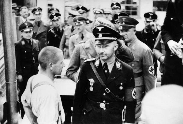 Himmler, seen here visiting a concentration camp in 1936, was one of the founders of the Ahnenerbe. (Deutsches Bundesarchiv / CC BY-SA 3.0 DE)