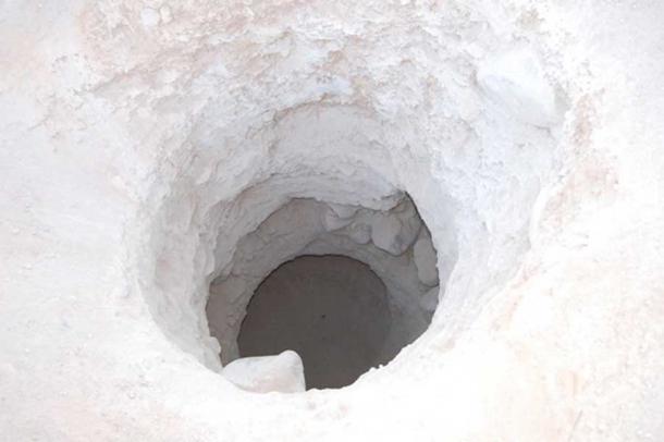 One of 27 funerary pits found in the Vitor Valley in Peru. Image: Maria Cecilia Lozada