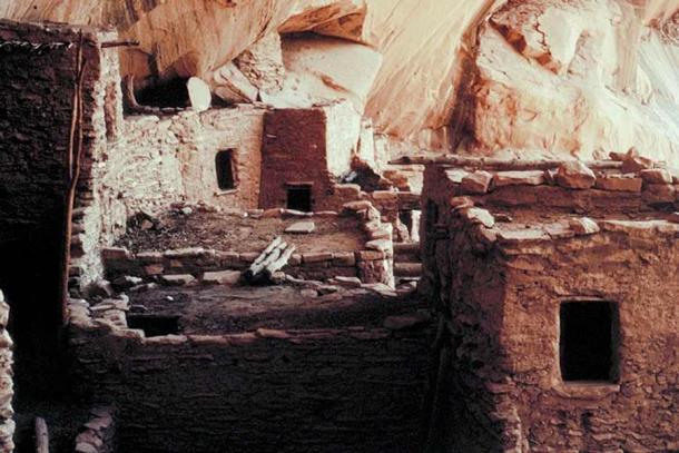 Un primer plano de las viviendas en los acantilados de Keet Seel en el Monumento Nacional Navajo. (Dominio publico)