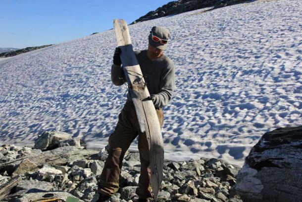 ¡Esquí prehistórico de 1300 años encontrado en Noruega completa un par!