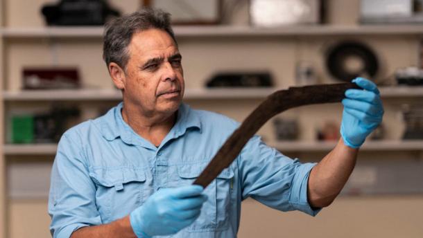 Boomerang de 800 años descubierto en Australian Creek