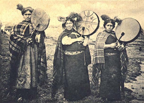 A Machi is a shaman or (usually) a good witch in the Mapuche culture of South America; and is also an important character and the Mapuche mythology. (Public Domain)
