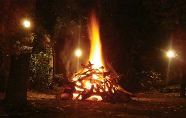 A bonfire, ancient tradition at Samhain