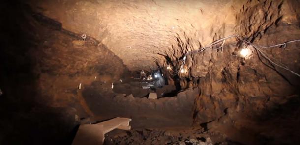 A portion of the main tunnel with evidence of high water mark, reaching the top. The tunnel is divided into sub-chambers, (noted by the very dark sub-walls) where perhaps heavy metals fell and were contained in mixing stations before delivering a charge or chemical reaction to a central area directly underneath the pyramid. Archaeologists appear to be completely unaware of the unknown science that once may have played a role in the pyramid complex.