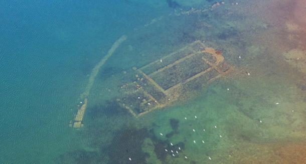 Aerial photo of the church ruins.