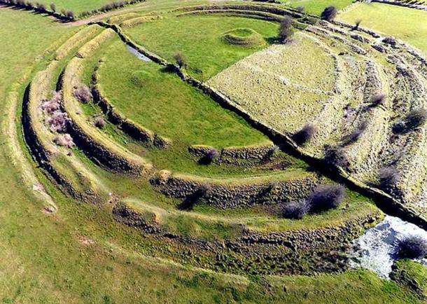 Aerial photograph of the Multivallate Ringfort at Rathrá, Co Roscommon, Ireland. (West Lothian Archaeological Trust