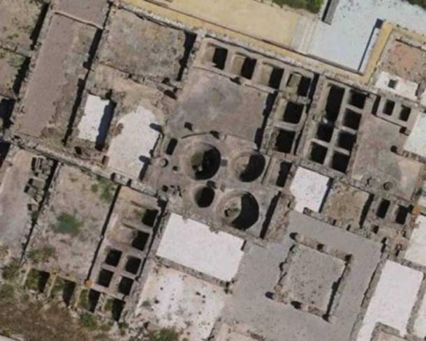 Aerial view of some of the fish-salting tanks (cetaria) in the ancient Roman city of Baelo Claudia, near today's Tarifa in Spain. The largest circular tank is 3 meters wide, with a 18m³ capacity. Source: D. Bernal-Casasola, University of Cadiz.