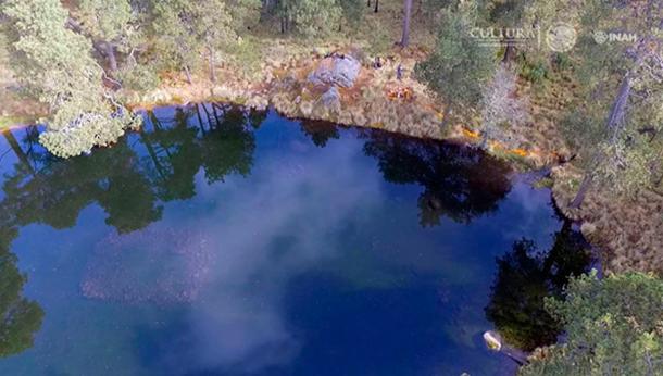 Aerial view of the lake at Nahualac, Iztaccíhuatl, thought to represent the universe. Source: Isaac Gómez, courtesy of Archaeological Project Nahualac,