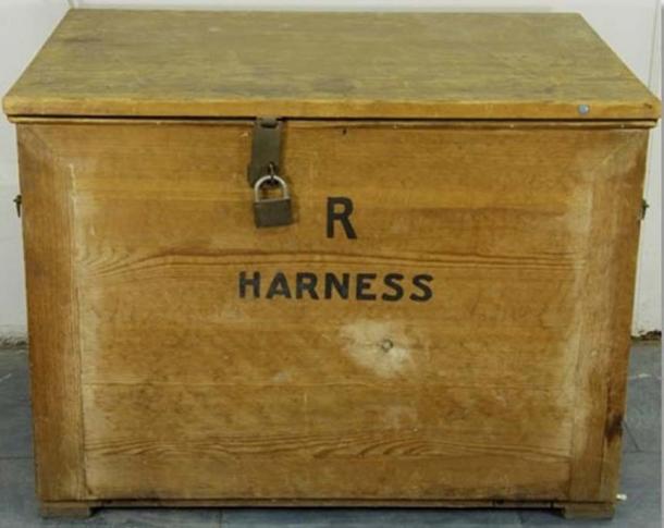 Después del sensacional hallazgo de Howard Carter, las aplicaciones de oro en relieve se guardaron en esta caja.  Fueron analizados por primera vez en 2013.
