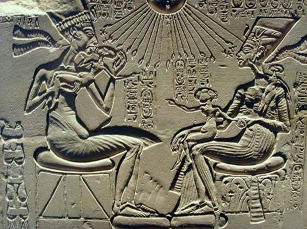A house altar showing Akhenaten, Nefertiti and three of their daughters. 18th dynasty, reign of Akhenaten