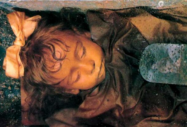 Amongst the mummy discoveries uncovered at the Palermo Catacombs, experts identified the mummy of the child Rosalia Lombardo. (Public domain)
