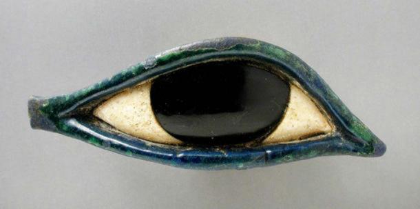 An eye made of glass and obsidian from a coffin belonging to the Late Period (724-333 BC). As an amulet, the popular Wedjat eye symbolized health and protection. Los Angeles County Museum of Art. ( Public Domain )