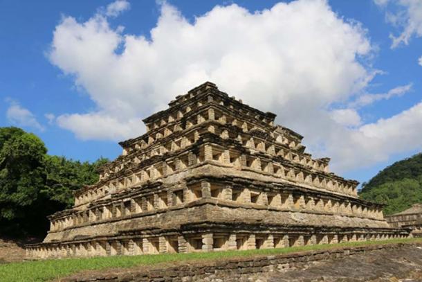 Another view of the Pyramid of the Niches from the side. (Photo: ©Marco Vigato)