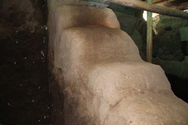 Archaeological features found at the Plaza San Francisco in Quito, Ecuador. (Credit: Colectivo Kitu Milenario Photos: César Cáceres Rojas)
