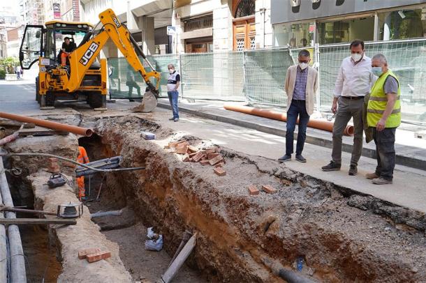 The archaeological excavation on Constitution Street continues in the attempt to find the remains of Red Hugh O'Donnell. (Ayto. de Valladolid / Twitter)