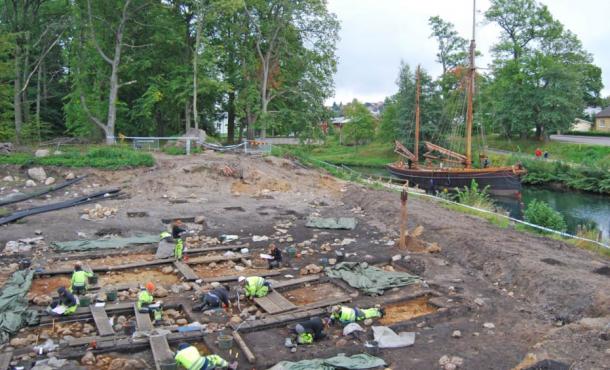 Archaeologists at work in Motala