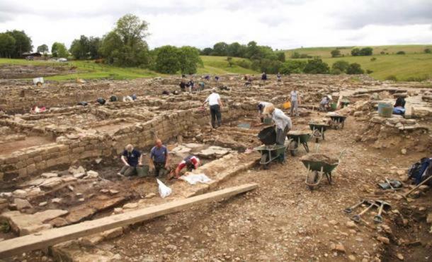 Archaeologists carrying out excavations at Roman Vindolanda (2011) near Hadrian’s Wall. Source: BigStockPhoto