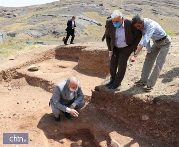 Archaeologists on the newly discovered Kura-Araxes culture site (Iranian Culture Heritage, Tourism and Handicrafts Ministry / CC 4.0)