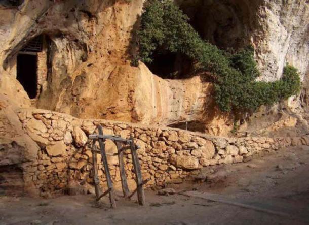 Arene Candide cave, Liguria, Italy. (Dimore Storiche Italiane)