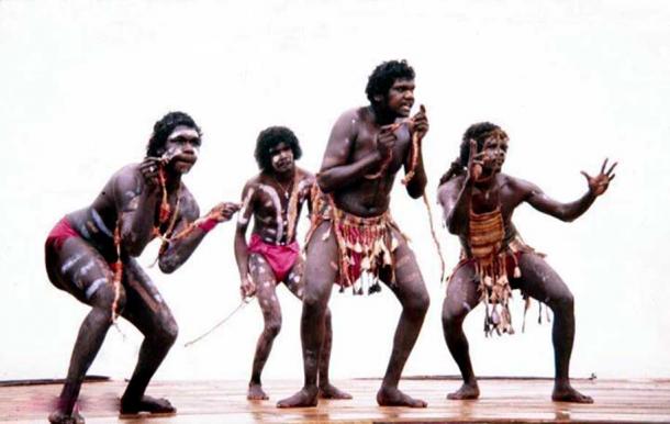Arnhemland and Torrest Strait dance company
