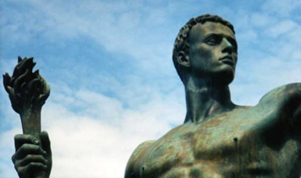  Arno Breker's sculpture Die Partei / The Party, demonstrating the ideal characteristics of a Nordic Aryan. (DIREKTOR / CC BY-SA 3.0)