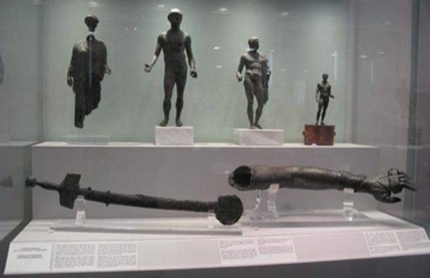 Artifacts from the Antikythera Shipwreck. (Magnus Manske / CC BY-SA 2.0)