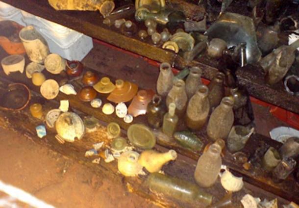 Artifacts such as a vast assortment of bottles have been excavated from the Williamson Tunnels. (Cheekablue / CC BY-SA 2.0)