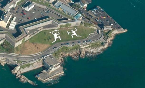 Artist’s impression of what the chalk-hill figures on Plymouth Hoe may have looked like. (Image via Author)