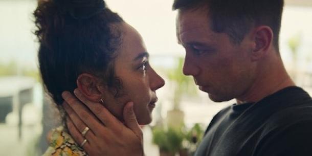 Aurora Perrineau as Riddy and Killian Scott as Orpheus in Kaos.