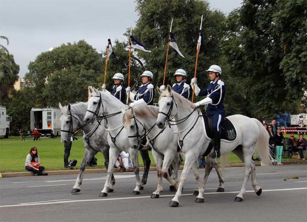 Australian mounted police. (Jenny Scott / CC BY-NC 2.0)