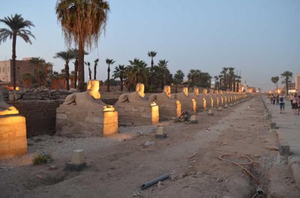 The Avenue of the Sphinxes (Daniel & Kate / flickr)