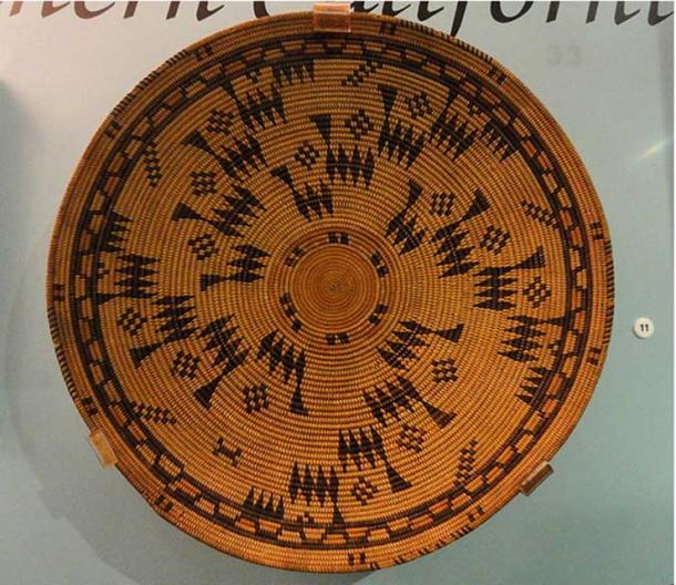 Basketry tray, Chumash, Santa Barbara Mission, early 1800s.