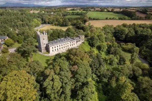 Blackwater Castle es un castillo irlandés a la venta. (Inmobiliaria internacional de Christie)