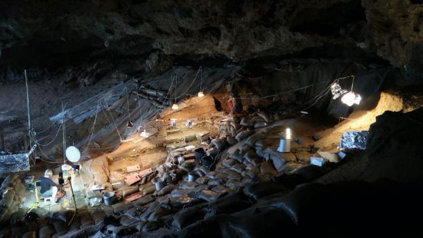 Border Cave Excavation site, Lebombo Mountains, South Africa. ( Dr Lucinda Backwell/ Wits University)