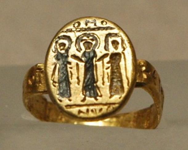 Why Do S Exchange Rings With Vows The Elusive Ancient Origins Byzantine Wedding Ring Depicting Christ Uniting The Bride And Groom 7th Century Gold