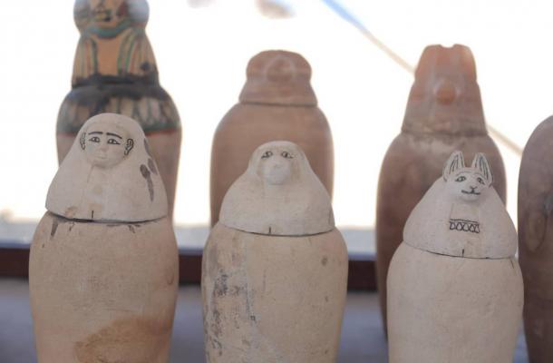 Canopic jars found at the Griefa necropolis site