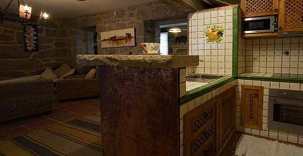 Casa do Penedo inside.