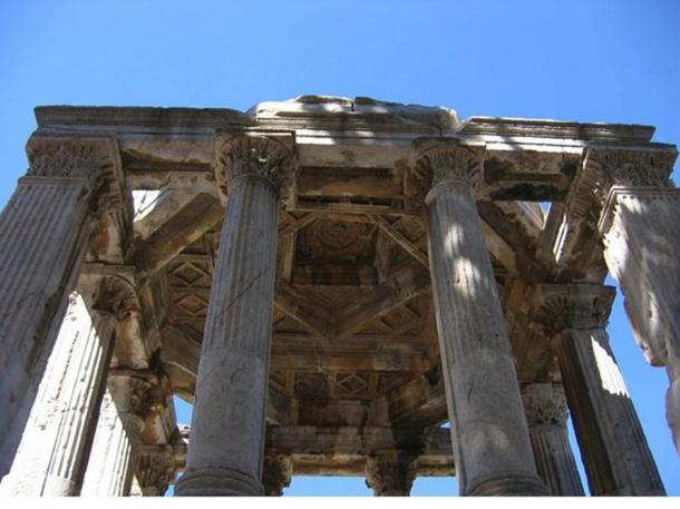 Chambered tomb monument in Milas, built during the city's Roman Period and modelled on the Mausoleum of Mausolus.