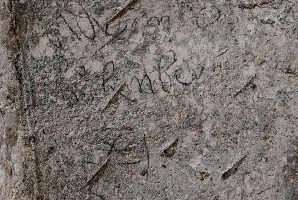 Charcoal graffiti thought to have been left by Knight Adrian von Bubenberg during his 15th century pilgrimage to Jerusalem. (IAA)
