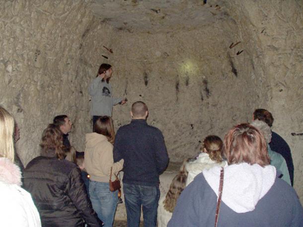 Chislehurst Caves as a tourist attraction. (Bill Payer / CC BY-SA 2.0)