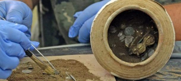 Clay pot contained up to a thousand valuable metal items. (Image: National History Museum, Bulgaria)