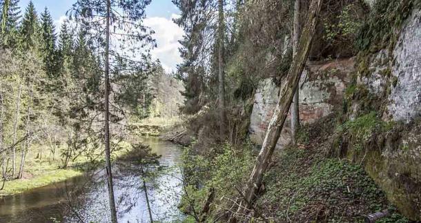 Latvia’s Enigmatic Virtaka Cliff and Mysterious Gauja River Petroglyphs ...